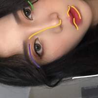 薄倩 蹲下，捡起呐一份属于