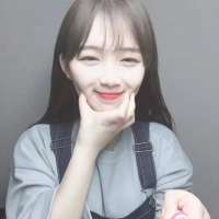 “喜欢与众不同的东西和不泛滥的感情.” Nothing im