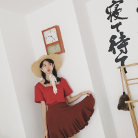 薄倩 灬坐在旋转木马上的情