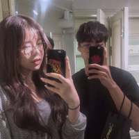 beloved 有女生围在你身边时。