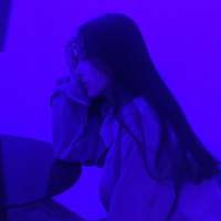beloved 有女生围在你身边时。