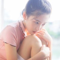 薄倩 长夜漫漫，我便以诗作