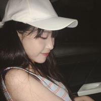 薄倩 长夜漫漫，我便以诗作