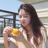 记得岁月里带笑. 放手后的微笑，只是用