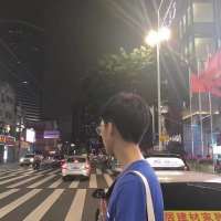 卿为朝朝暮暮 又望而却步. 有些人叫着宝贝实并不