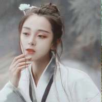 若只是喜欢又何必夸张成爱. 看见你笑眼一弯呀，所