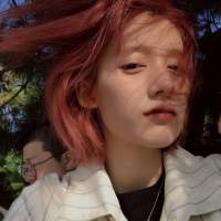 她是一场经久不散的风