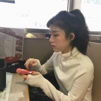 她是一场经久不散的风