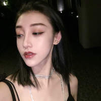 她是一场经久不散的风