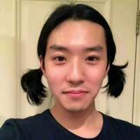 黑车等你 她是他胸口的朱砂痣。