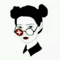 就像剪掉烫坏的头发 安慰只是温暖的废话 初次看到你 眼里装满