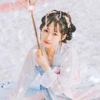 婪瘾。 妹子别减肥了，微胖是