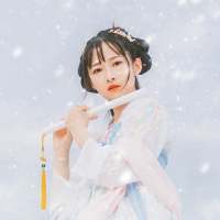 婪瘾。 妹子别减肥了，微胖是