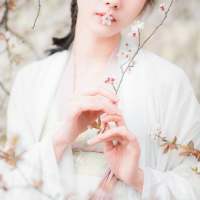 婪瘾。 女孩子多积点口德吧
