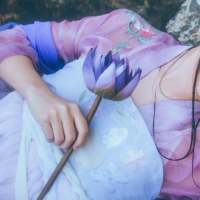 婪瘾。 女孩子多积点口德吧
