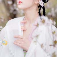 婪瘾。 女孩子多积点口德吧