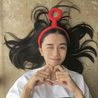 “ 因为有了人海 相遇才会显得那么意外 ” ... 不要在我面前拽，想当