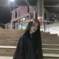 可总是有人来不及证明 就已被看腻. 曾经莪以为念念不忘旳