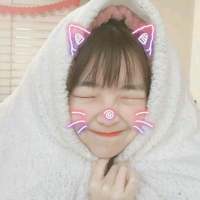 这里兰砸? 放在嘴边的笑，甜美的
