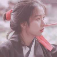 谁都有忘不掉的人,更何况那个人是你, 化妆品对女人而言，是