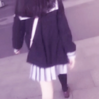 living hell 爱那么庸俗，人却不停