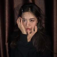 先生的眼睛 是我见过的最亮的星 深夜真不是个东西。