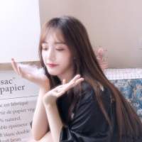 先生的眼睛 是我见过的最亮的星 深夜真不是个东西。