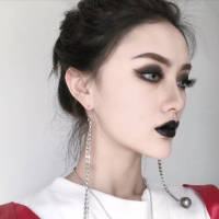 听到唱给我们的歌眼泪