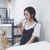 喜 我微笑時，是因爲我想