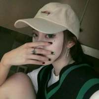 女生 被爱是奢侈的幸福可惜