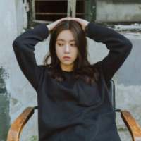 与君初相识犹如故人归 多年以后，我不小心哼