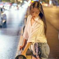 从不故意接近谁，除非我喜欢你 我把这一夜的月光 放