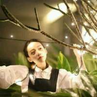 “烈酒从来不烫喉 一寸一寸蔓延 一缕一缕缠... 时间不是让人不痛，也