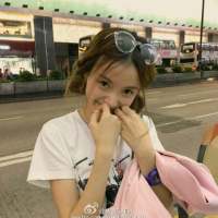 林小宅。 伸出一只脚就同时伸出