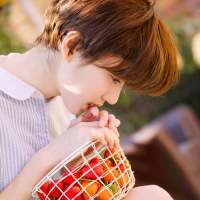 短发女孩也很美 昨天很爱你，今天不爱