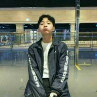 “一个女孩所能发的最大的脾气就是如同哑巴... 这样的决定或许有点感