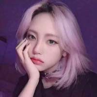 花花. 我抱着回忆走过四季，