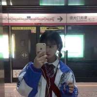 我从来没有指望你会喜欢我因为你从前从后... 因为爱、所以等待。因