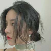 女头 美美哒 我以为我一直笑就不会