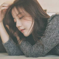 感情真是个霸道的东西 不问先后 不问缘由 总会有些黑与白的东西