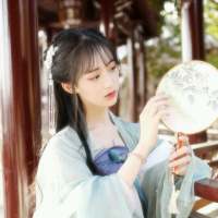 你只能看到他得伤感，