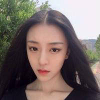 放弃一个错的人终究是件好事 甜蜜爱情签名：她拿着