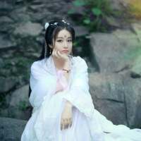 从前一生只够爱一人却可以三妻四妾。如果一... 生命，是一树花开，或