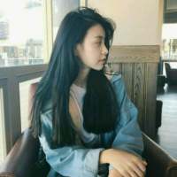 “喜欢看你微笑的样子，感觉暖暖的。“那我... 希望你说的再见，不是