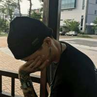 雨雾弥漫了山腰 你迷了我 迩看迩一生气一皱眉我