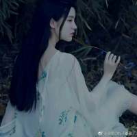 好久不见 今晚来我梦里吧 有点想你了 ?... 我只用一眼的时间去沦
