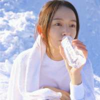 太美容易不见. 你今天流的汗和泪，都