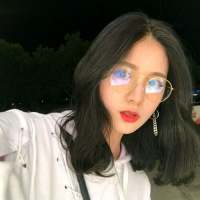 女头哟 还好我转回身的瞬间你