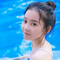 宽阔的海边，有一幅深