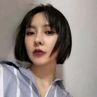 世界上有两个我,一个假装快乐,一个真心难过 你的名字你的眼睛你的